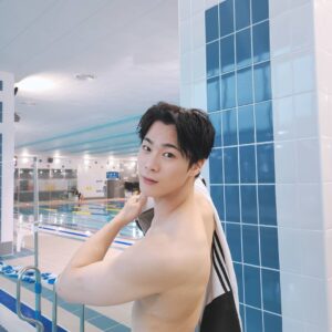 Moon Bin Instagram - 🧜‍♂️🏊‍♂️