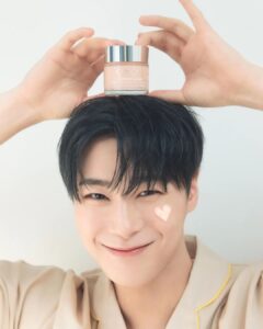 Moon Bin Instagram - clinique
