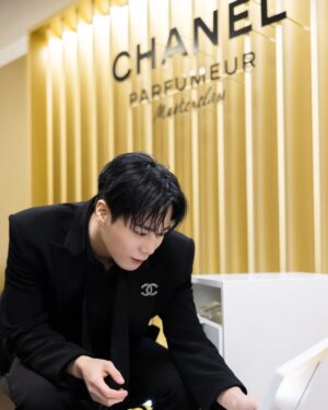 Moon Bin Instagram - #광고 #CHANELPARFUMEURMASTERCLASS #샤넬조향마스터클래스 #샤넬향수 @CHANEL.BEAUTY.KOREA