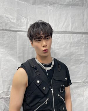 Moon Bin Instagram - ☔️
