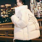 Moon Ga-young Instagram - 🫶🏻#mlb패딩 ##mlbcrew #mlbkorea