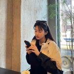 Moon Ga-young Instagram - 😎#르꼬끄 #쉐브론자켓