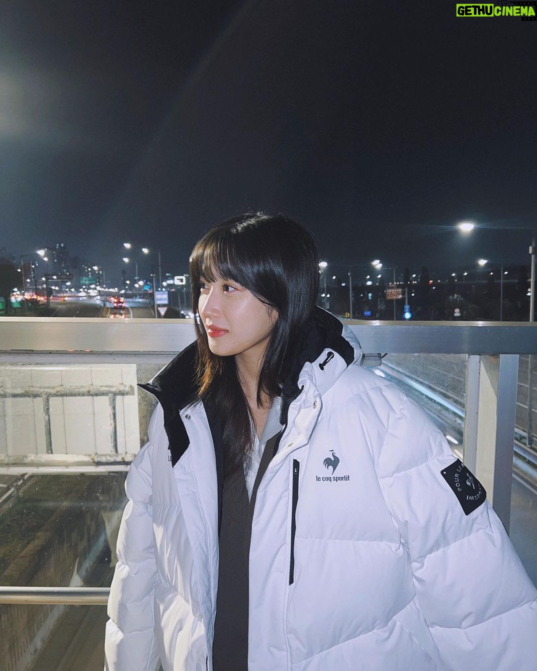 Moon Ga-young Instagram - 🌬️#르꼬끄 #듀얼플렉스롱다운
