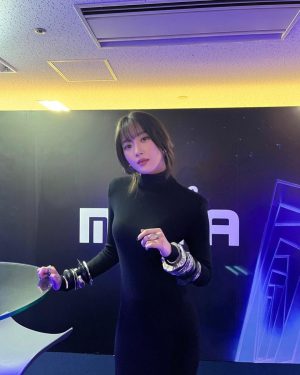 Mun Ka-young Instagram - 🖤