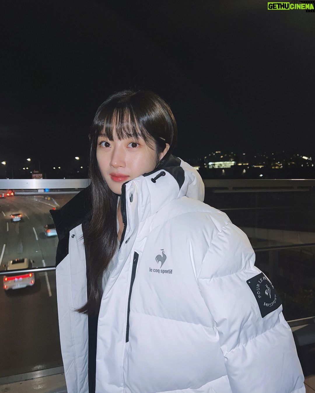 Moon Ga-young Instagram - 🌬️#르꼬끄 #듀얼플렉스롱다운