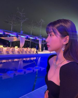 Mun Ka-young Instagram - with @chaumetofficial 🥂