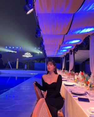 Mun Ka-young Instagram - with @chaumetofficial 🥂