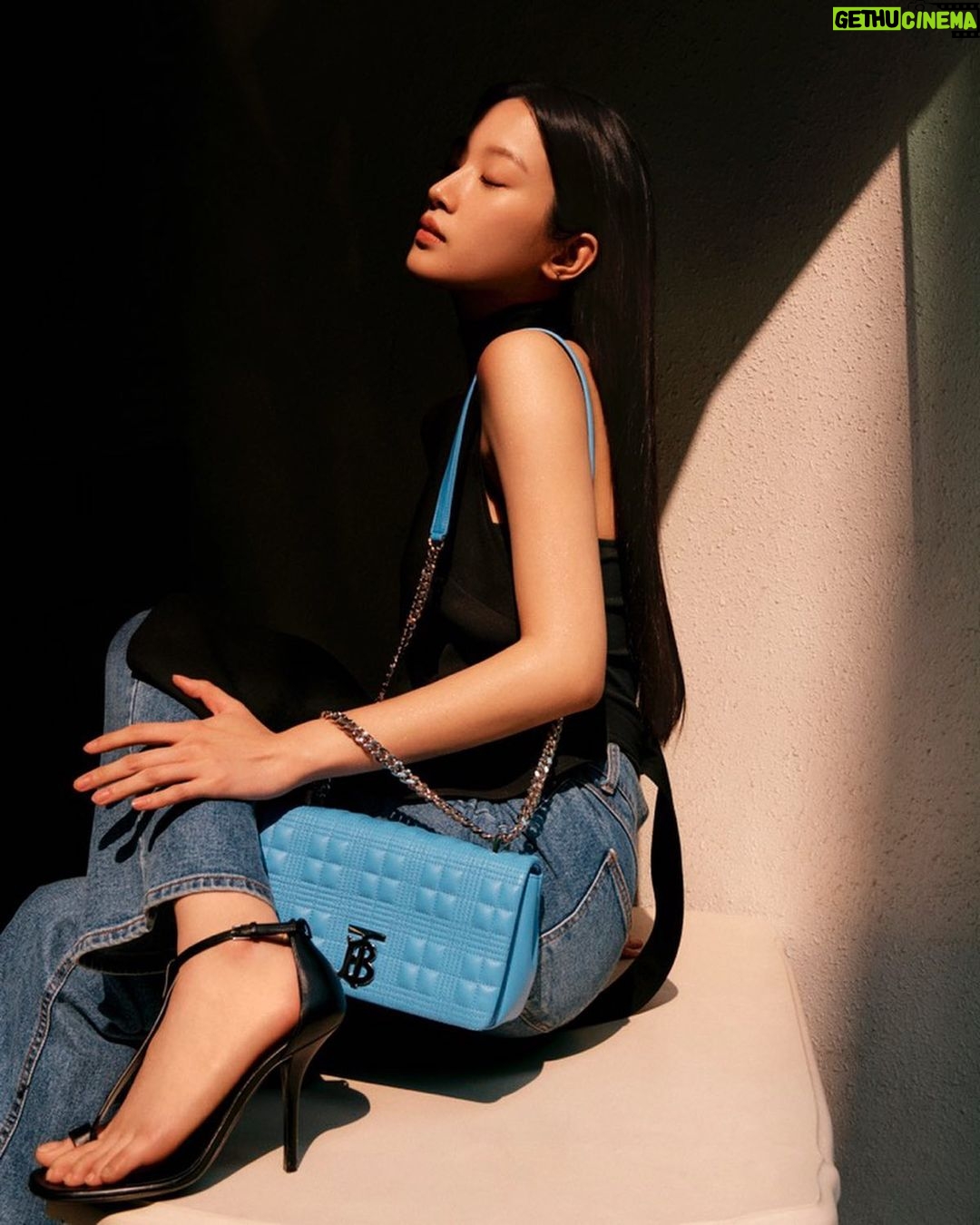 Moon Ga-young Instagram - #burberry #thelolabag #AD