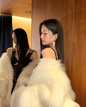Mun Ka-young Instagram - 😉