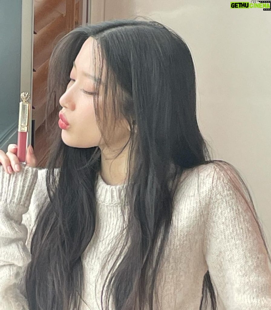 Moon Ga-young Instagram - #dgbeauty #dgdevotion ✨