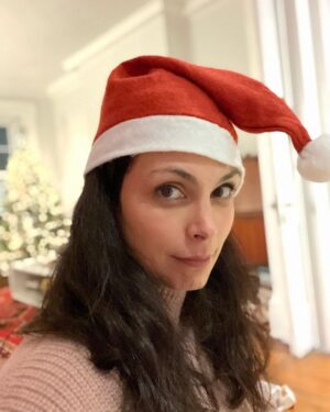 Morena Baccarin Instagram - Merry Christmas and Happy Holidays!