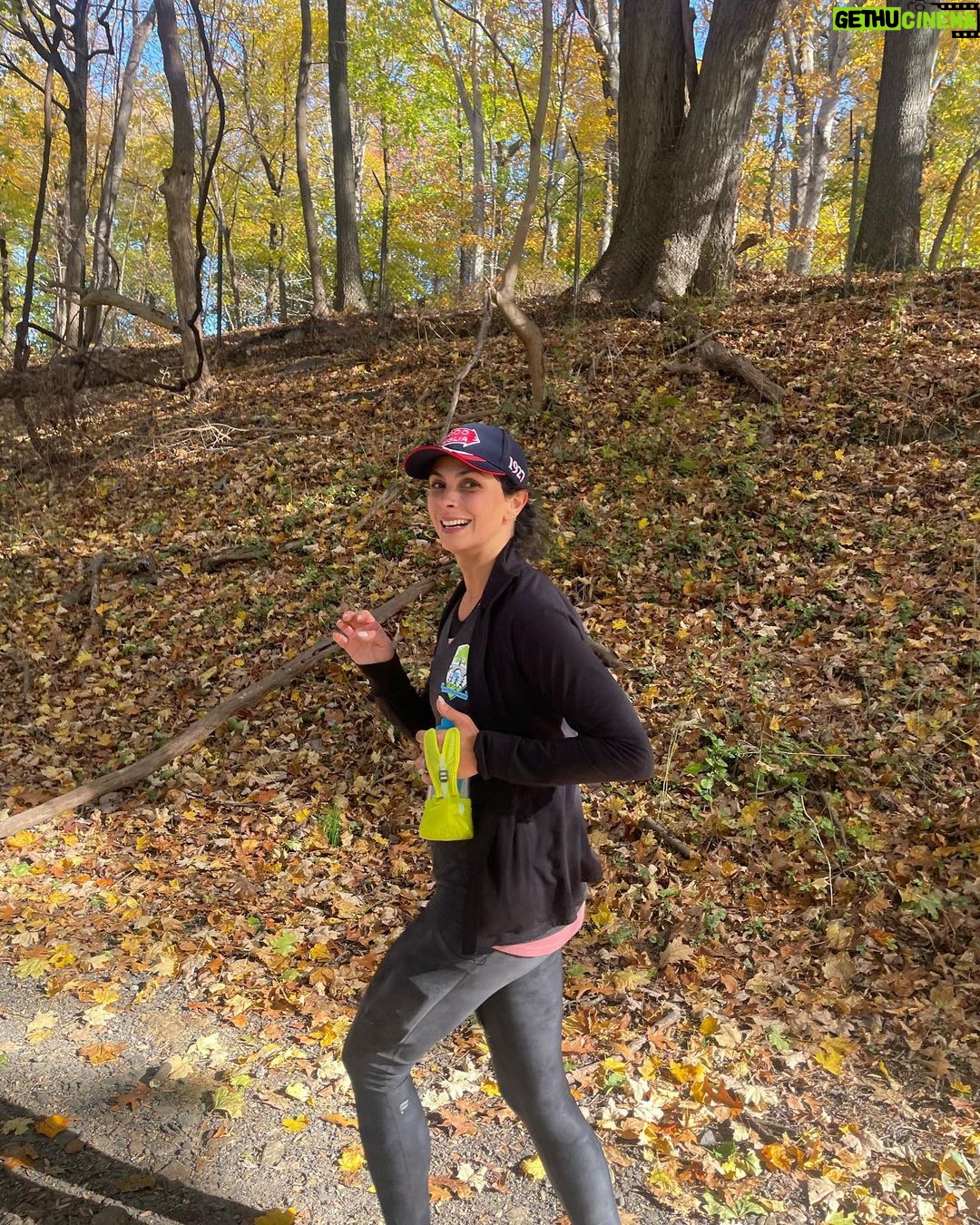 Morena Baccarin Instagram - Finished my first half marathon! Can’t believe I did it! Proof that if you set your mind to something it can be done!