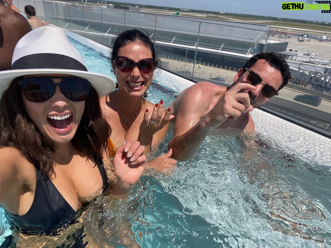 Morena Baccarin - 67.4K Likes - Family fun 🤩