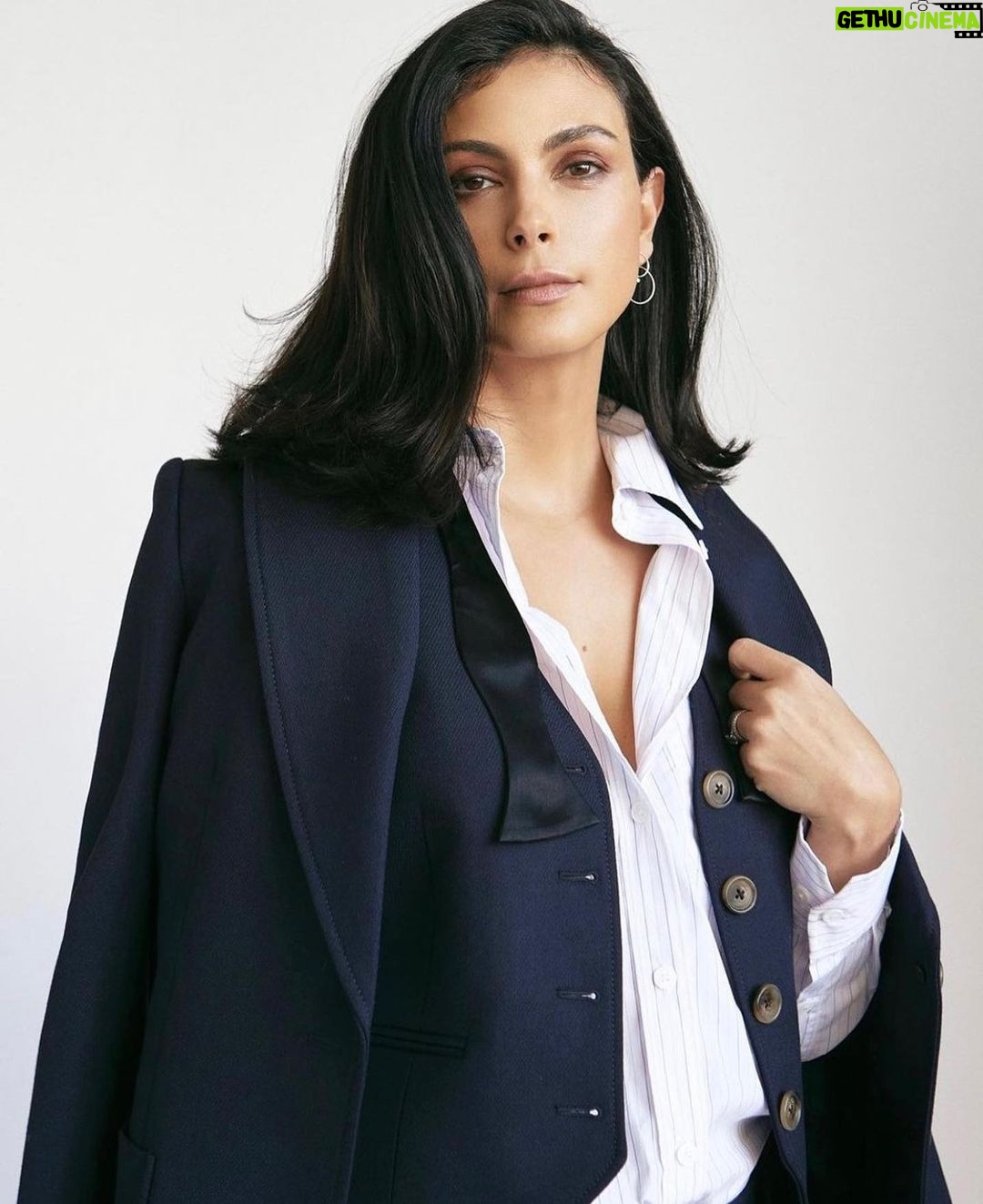 Morena Baccarin Instagram - Channeling a James Bond moment