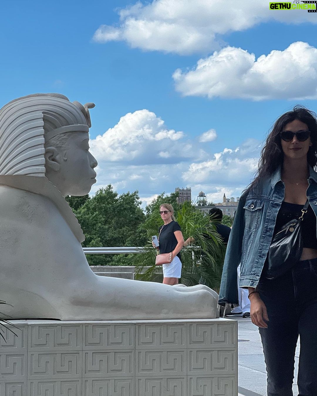 Morena Baccarin - 72.8K Likes - Weekend.