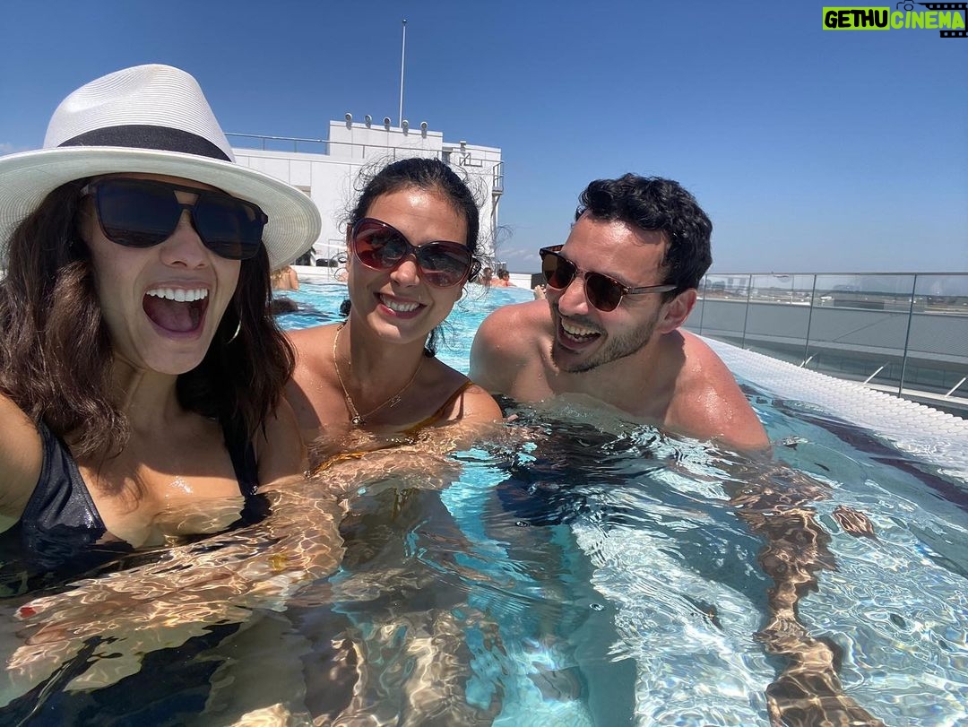 Morena Baccarin - 67.4K Likes - Family fun 🤩