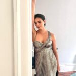 Morena Baccarin Instagram - Just a Wednesday