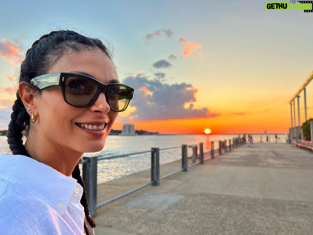 Morena Baccarin Instagram - Last days of summer. 📸 @mrbenmckenzie