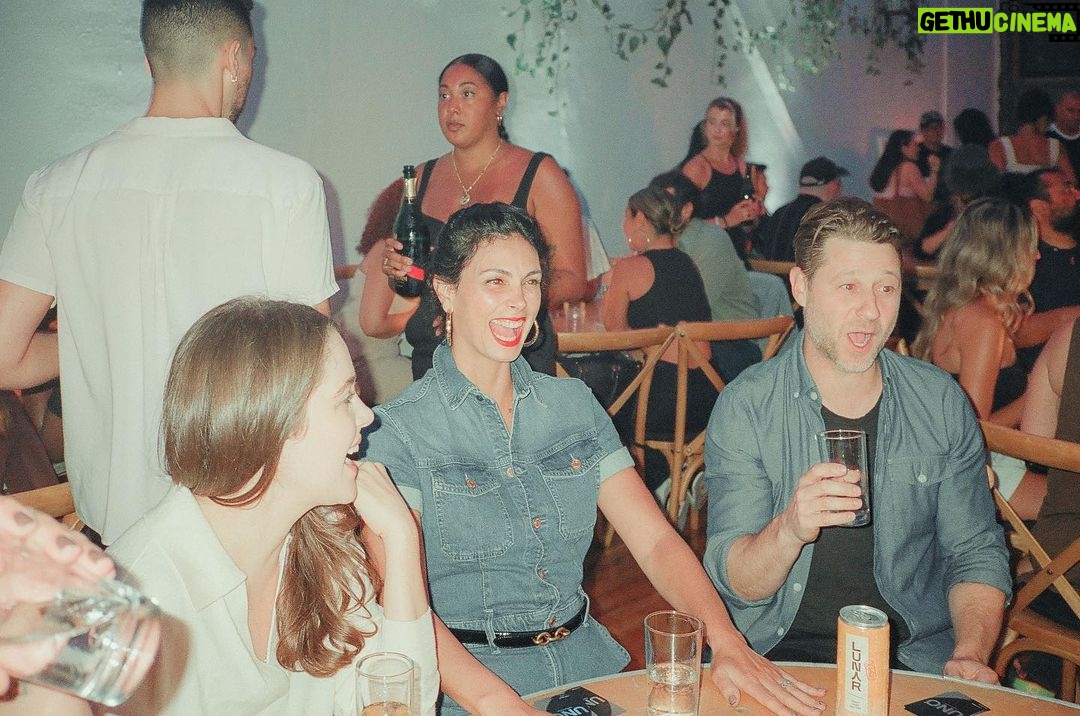 Morena Baccarin Instagram - Do we make the same Uno face?!