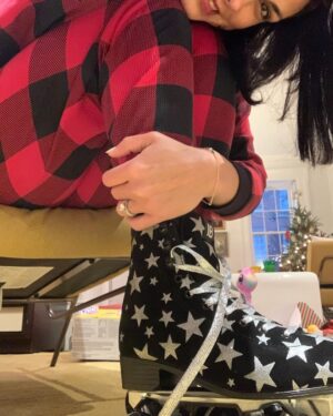 Morena Baccarin Instagram - Grateful to spend Christmas with my family… bla bla bla… but really just happy I got these for Christmas! Merry Christmas everyone! 🎄