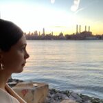 Morena Baccarin Instagram - A room with a view. 🎥