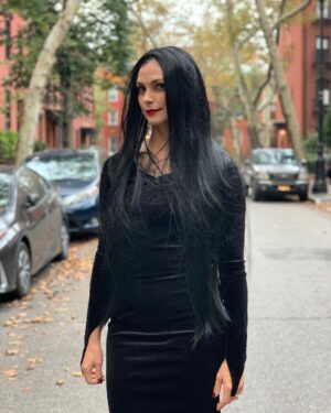 Morena Baccarin Instagram - When your cheap Amazon wig gives up and it’s only 5 pm.