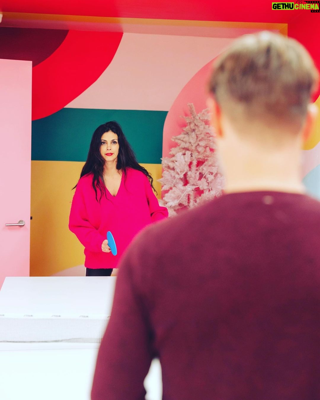 Morena Baccarin Instagram - Thank you @questlove for yet another amazing game night. I won Amoxicillin!#blackelephantparty MUSEUM OF ICE CREAM