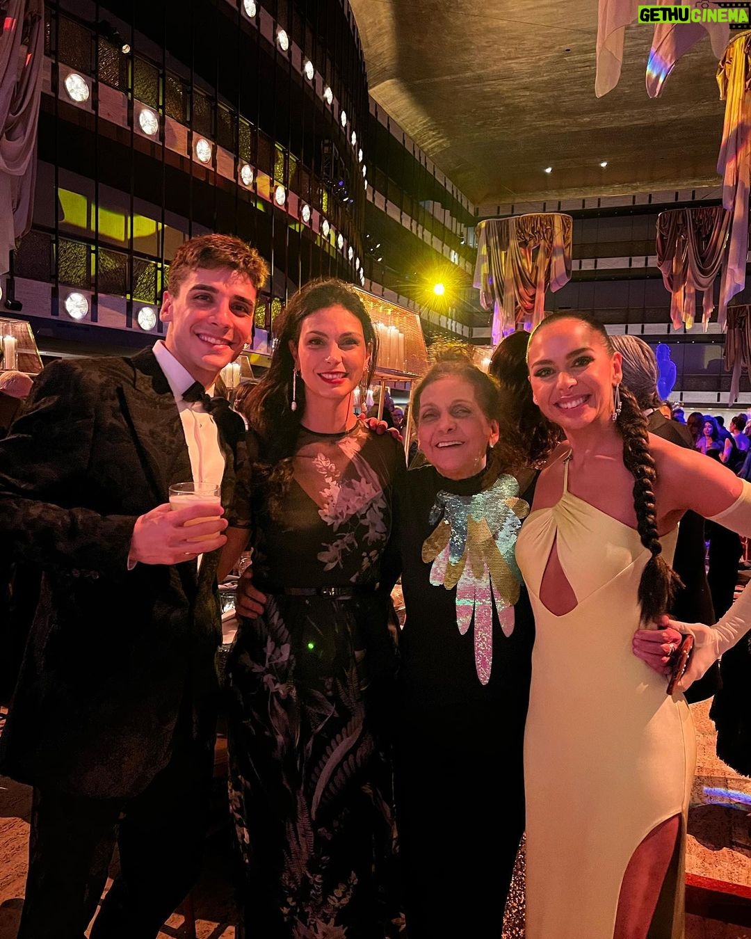 Morena Baccarin Instagram - Throwback to a couple of weeks ago. Such a wonderful night at the @abtofficial fall gala honoring @katiecouric with my mom! I grew up in NY watching the ballet and went to school in Lincoln Center. Fun to see it all again.