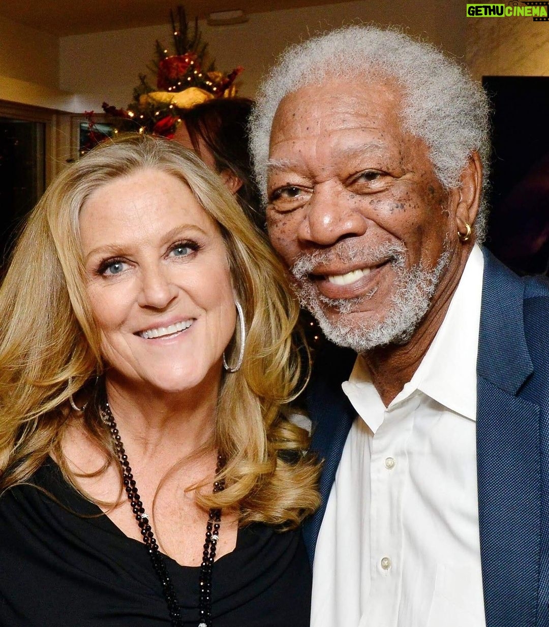 Morgan Freeman Instagram - Mentoring matters! Let's celebrate the positive impact of mentoring on all of our lives - whether you are the mentor or mentee! Share your mentoring or mentee experience in the comments below!👥❤️