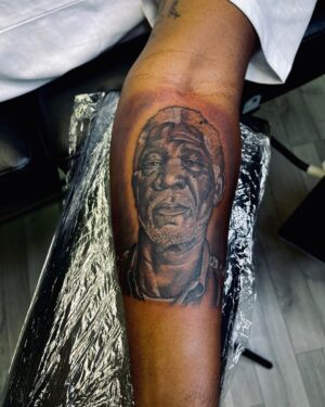 Morgan Freeman Instagram - I’m STILL amazed by this portrait my grandson, Aldric had done of me. Ink well done by artist, @shawnoink!