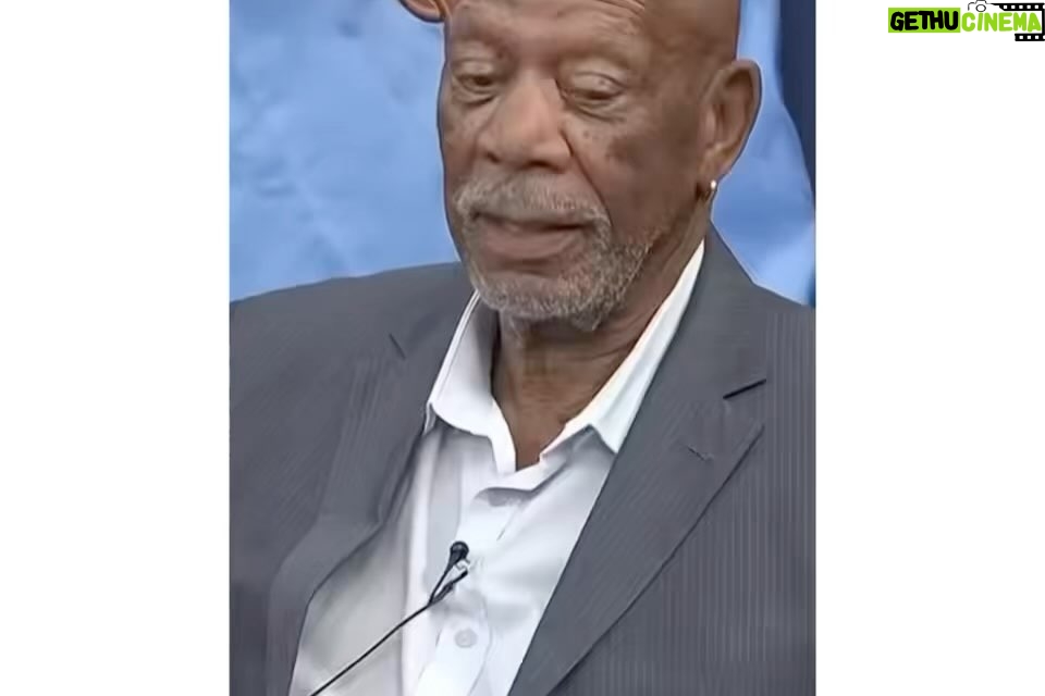 Morgan Freeman Instagram - In case you missed it last year, Morgan and I and our team had the pleasure of visiting the Pentagon to honor the men of the #761stTankBattalion, where Morgan was in conversation with Secretary of Defense Lloyd J. Austin III about the story of the 761st. Watch 761st Tank Battalion: The Original Black Panthers on-demand @History, and PGA members, don’t forget to vote for 761st to appear on the Producers Guild ballot! @ProducersGuild @History @TheLoriMcCreary @PhilBhere #761stTankBattalion #History #TheOriginalBlackPanthers