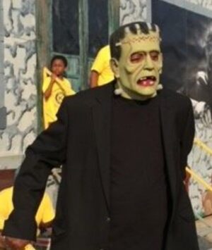 Morgan Freeman Instagram - The look you make when you need a candy break.
Happy Halloween!