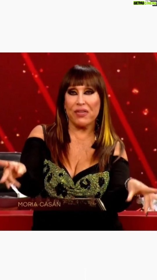 Moria Casรกn Instagram - Repost @maxi_cardaci ๐ข AHORA LA MEGA ONE @moria_laone en @elbailandooficial con @marcelotinelli por @americatv #Showmatch ๐ฅ๐ฅ๐ฅ๐๐๐ Total Look: @carmensteffensargentina Mechas: @davidduquesneok Hair Style, Make Up e Imรกgen: @galosottovip Prensa: @maxi_cardaci @cardacinoe