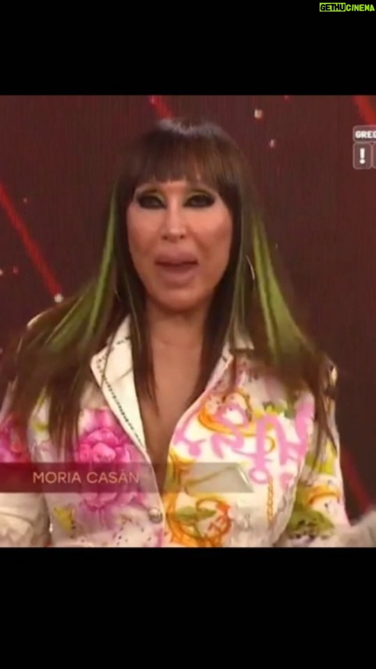 Moria Casán Instagram - Repost @maxi_cardaci 📢 AHORA LA MEGA ONE @moria_laone en @elbailandooficial con @marcelotinelli por @americatv #Showmatch 💥💥💥👏👏👏 Look: @ropa__bellaok Mechas: @davidduquesneok Zapatos: @cavallimiaok Hair Style, Make Up e Imágen: @galosottovip Prensa: @maxi_cardaci @cardacinoe