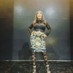 Moria Casán Instagram - Look: @ropa__bellaok Sandalias: @carmensteffensargentina Peluca: @miguelromano_el_condor Make Up e Imágen: @galosottovip Prensa: @maxi_cardaci @cardacinoe
