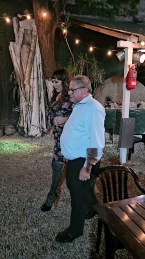 Moria Casán Instagram - Repost @maxi_cardaci 

@moria_laone @zetavale @fernando.galmarini.58 @club.delprogresorestaurante jaaaaa 🤣🤣🤣