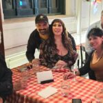 Moria Casán Instagram – Repost @maxi_cardaci 

Gracias infinitas @club.delprogresorestauranteppor esta noche tan única 
con @moria_laone @zetavale y @fernando.galmarini.58
Gracias Sergio D’Agostino!!! 
💥💥💥❤️