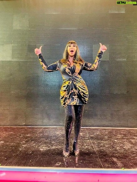Moria Casán Instagram - Look: @ropa__bellaok Botas: @danielcapri1978 Peluca: @miguelromano_el_condor Peinado, Make Up e Imágen:@galosottovip Prensa: @maxi_cardaci @cardacinoe