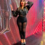 Moria Casán Instagram - Total Look: @ropa__bellaok Zapatos: @lucianomarraok Peluca: @miguelromano_el_condor Hair Style, Make up e Imágen: @galosottovip Prensa: @maxi_cardaci @cardacinoe
