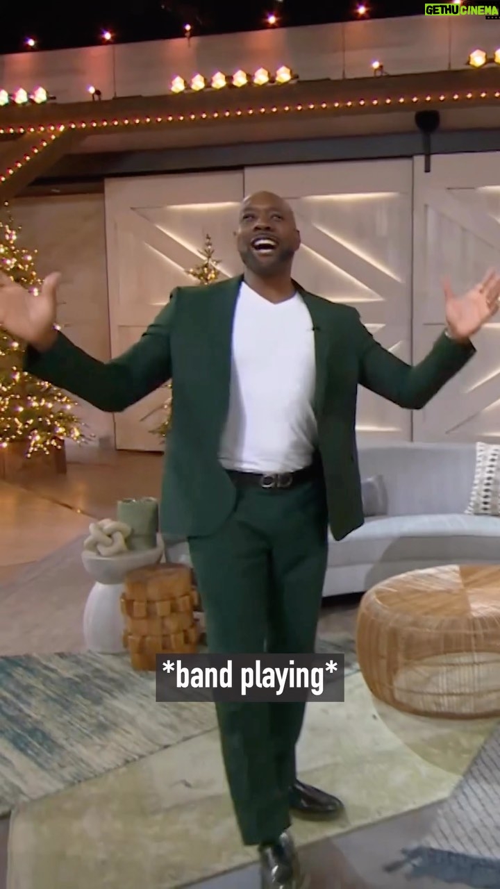 Morris Chestnut Instagram - @morrischestnutofficial in the house!! Tune in today for a full hour with the cast of @peacocktv #TheBestMan #TheFinalChapters
