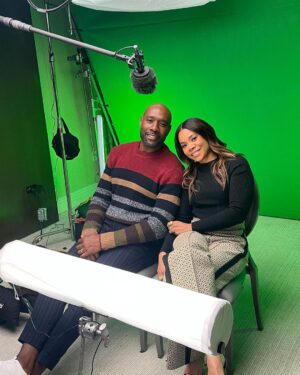 Morris Chestnut Instagram - Behind the scenes press with the hilarious @morereginahall flexin’ with her tuxedo pants. 
The Best Man Final Chapters 12/22/22 only on @peacocktv 

Bet y’all didn’t even know we went to the prom together did you? 

We didn’t. But see what the pic looks like if we would have.