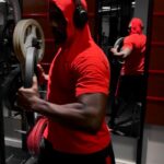 Morris Chestnut Instagram – Ab day workout for you all with inspiration from the one and only @KobeBryant.
