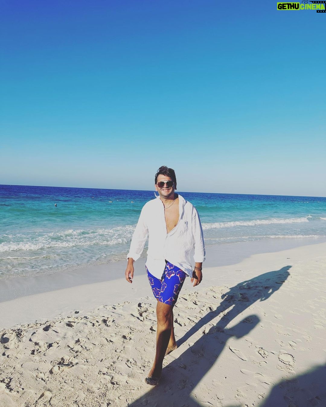 Mostafa Khater Instagram - ☀️⛱️🧴🍉 Ghazalah Bay