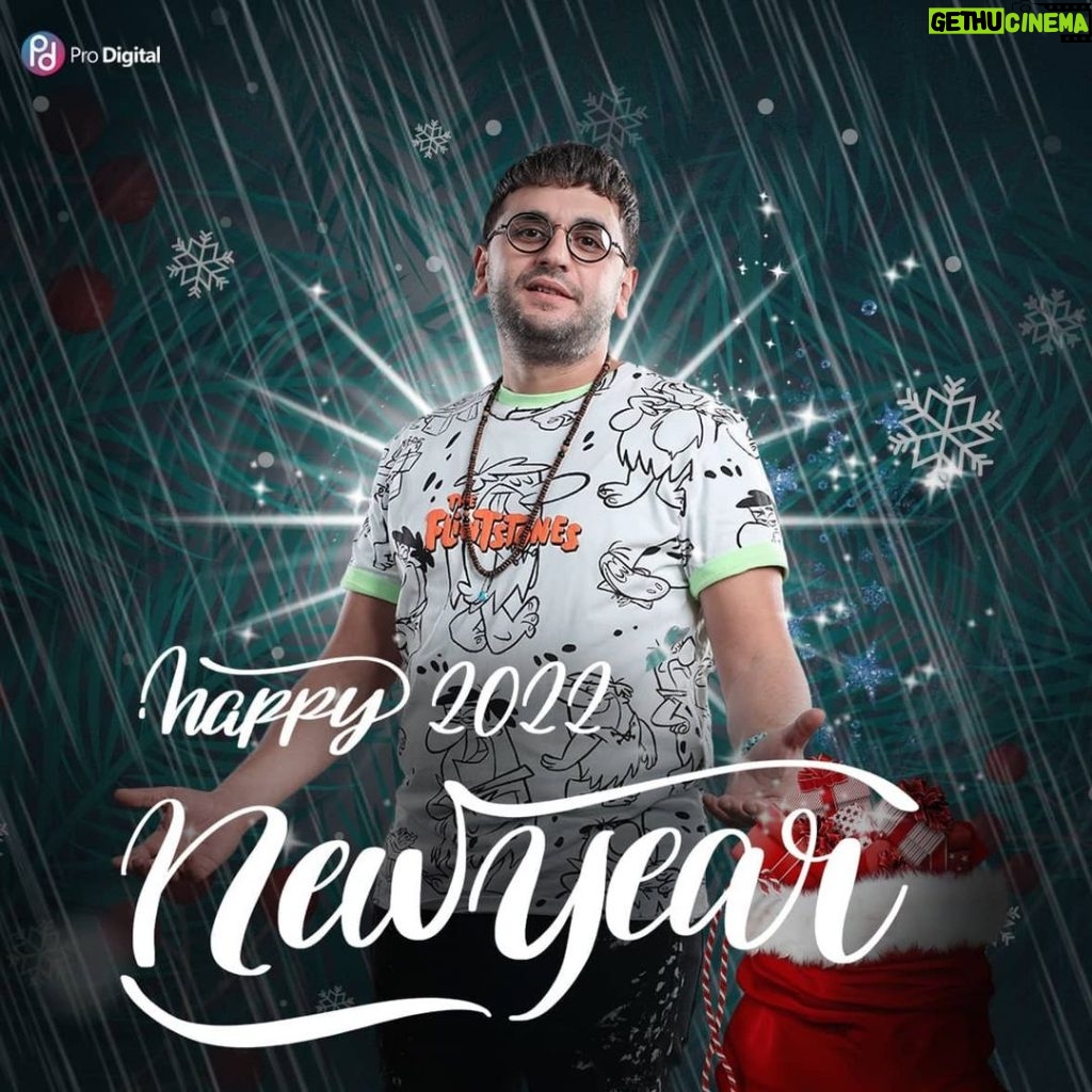 Mostafa Khater Instagram - Happy New Year everyone 🎈🥳 كل سنه وانتم طيبين وان شاء الله ٢٠٢٢ تبقي سنه سعيده علينا كلنا بإذن الله 😍🔥