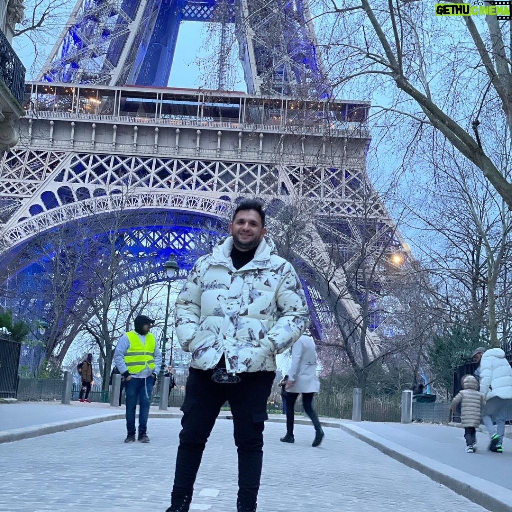 Mostafa Khater Instagram - 🎬🎥 Tour Eiffel