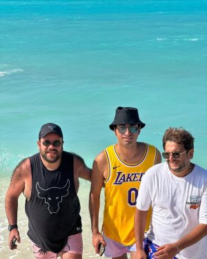 مصطفى خاطر Instagram - Summer vibes 😎⛱️