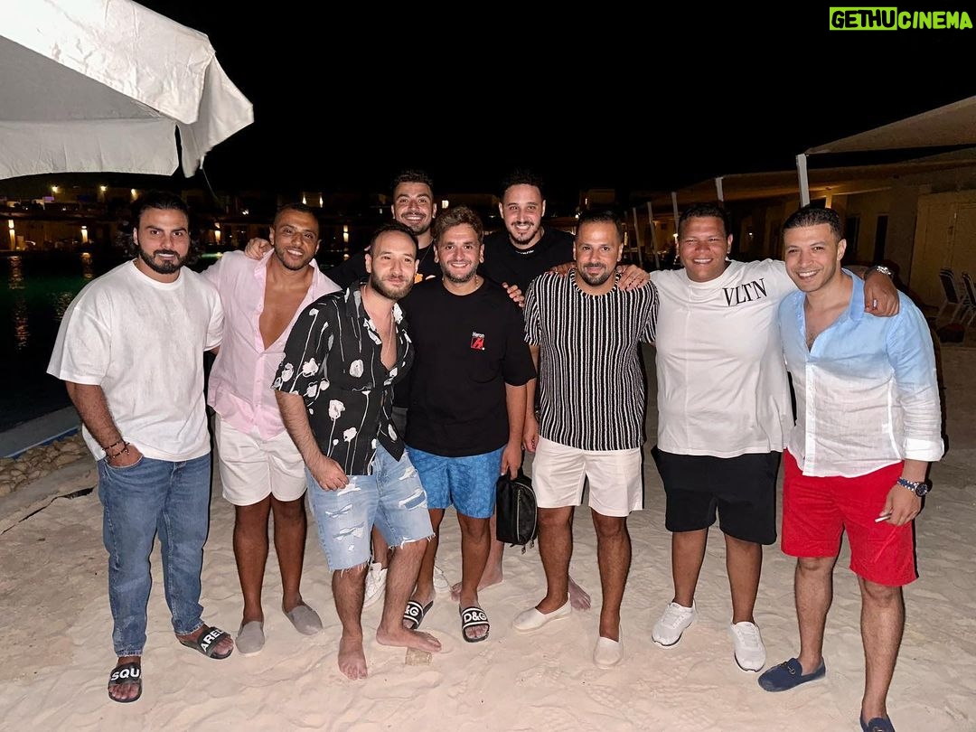 Mostafa Khater Instagram - الصحاب يلا 😍😍