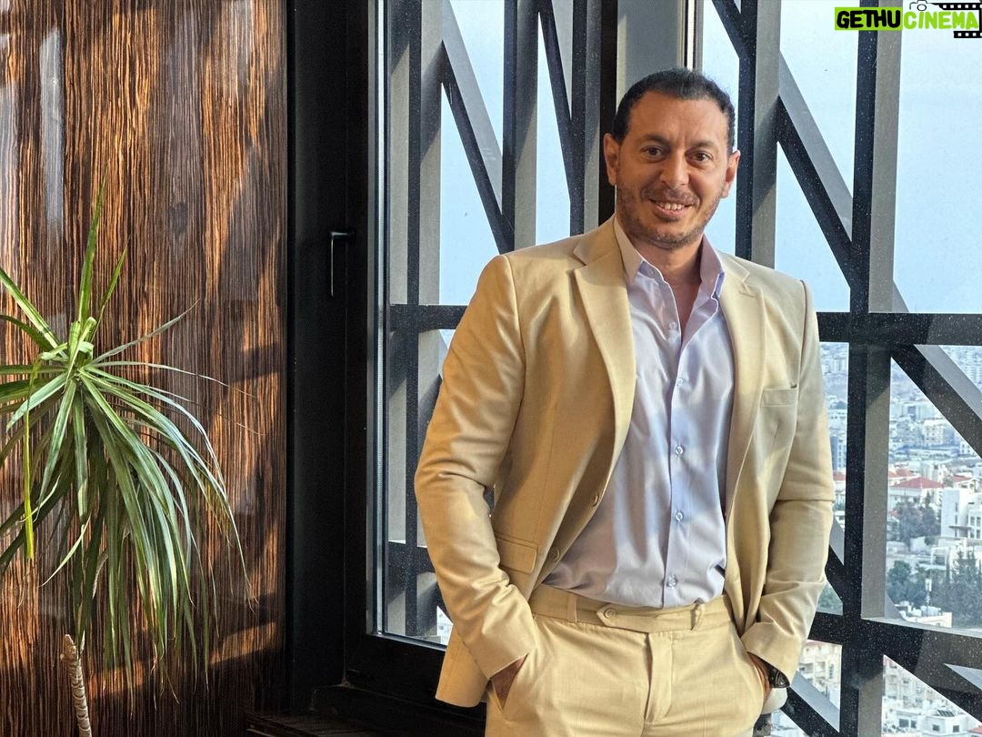 Mostafa Shaaban Instagram - مع أبنائنا و بناتنا و اخواننا من متحديين الاعاقه فى #الرياض و #الاردن والكثير من المواهب العربيه التى نكتشفها معا للفوز ب #جائزه_عمّار #الالهام_يتكلم_عربي Special thx 🙏 to @moamenawadofficial