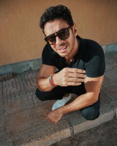 Mostafa Shaaban Instagram - وبعدين 🤷‍♂️