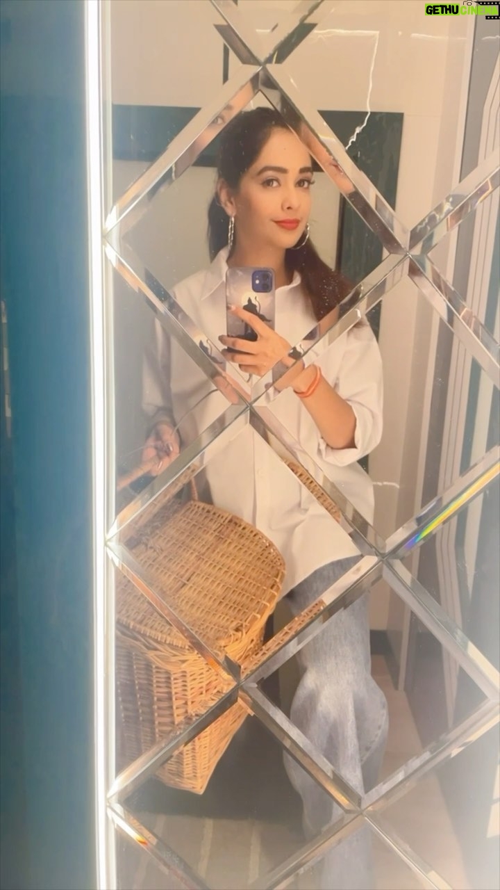 Mugdha Chaphekar Instagram - This or that?